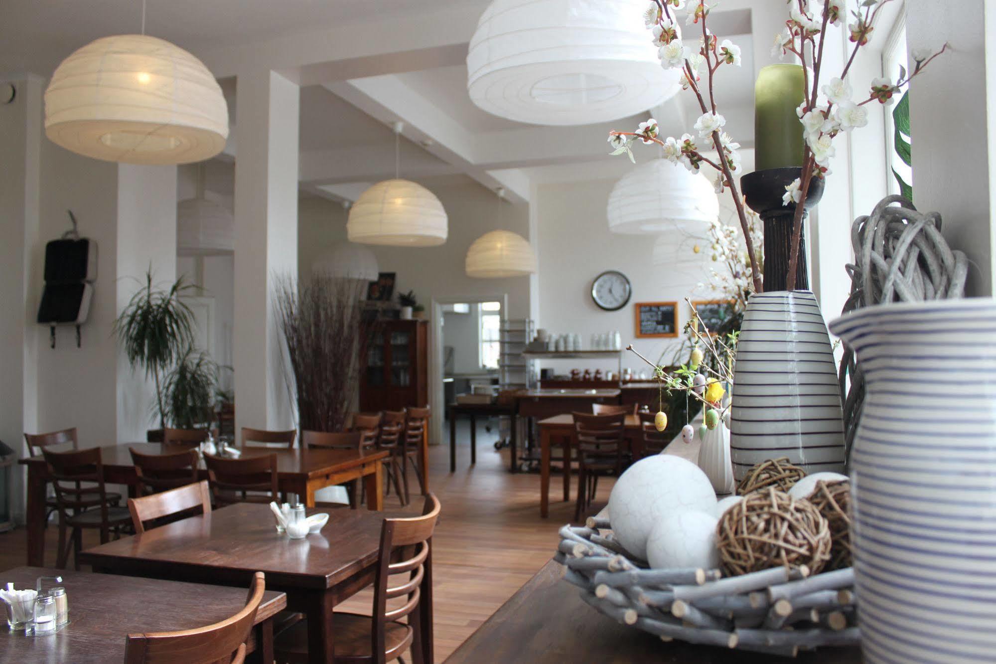 Guesthouse Eleven Hotel Arvika Eksteriør bilde